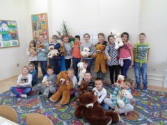 Mały, duży, bury, kolorowy Mały, duży, bury, kolorowy