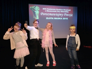 Porozmawiajmy poezją Porozmawiajmy poezją