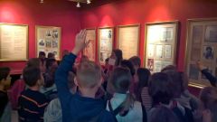 W muzeum... W muzeum...