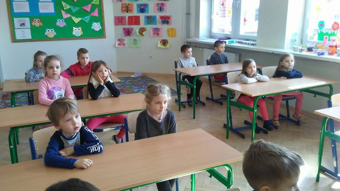 Przenieśliśmy sie do klasy... Przenieśliśmy sie do klasy...