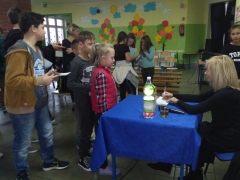 ... należy odpowiednio edukować dzieci i młodzież... ... należy odpowiednio edukować dzieci i młodzież...